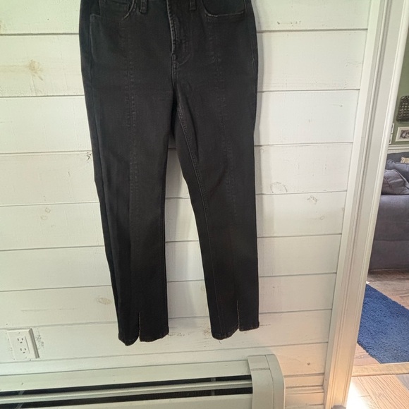 7 For All Mankind Jen 7 Black Women's Jeans in size 4. Ankle straight - Picture 6 of 10